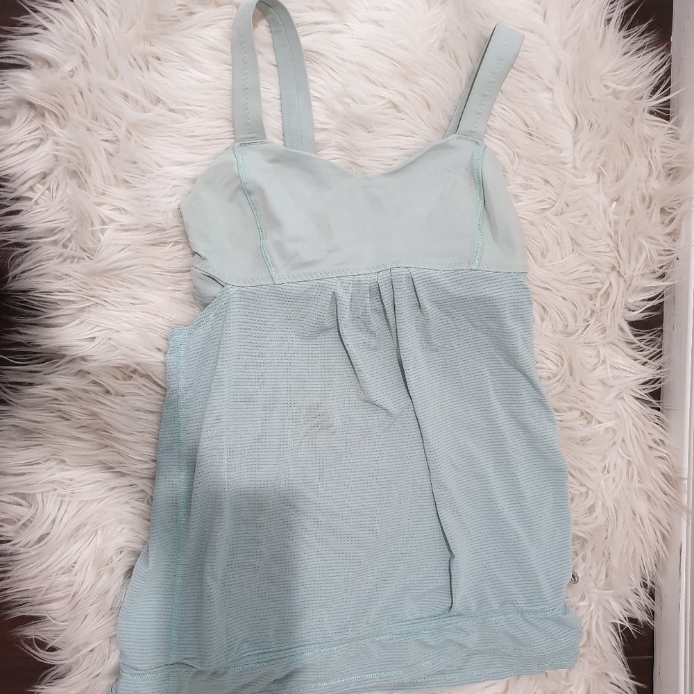 Size 4 Lululemon Athletica tank